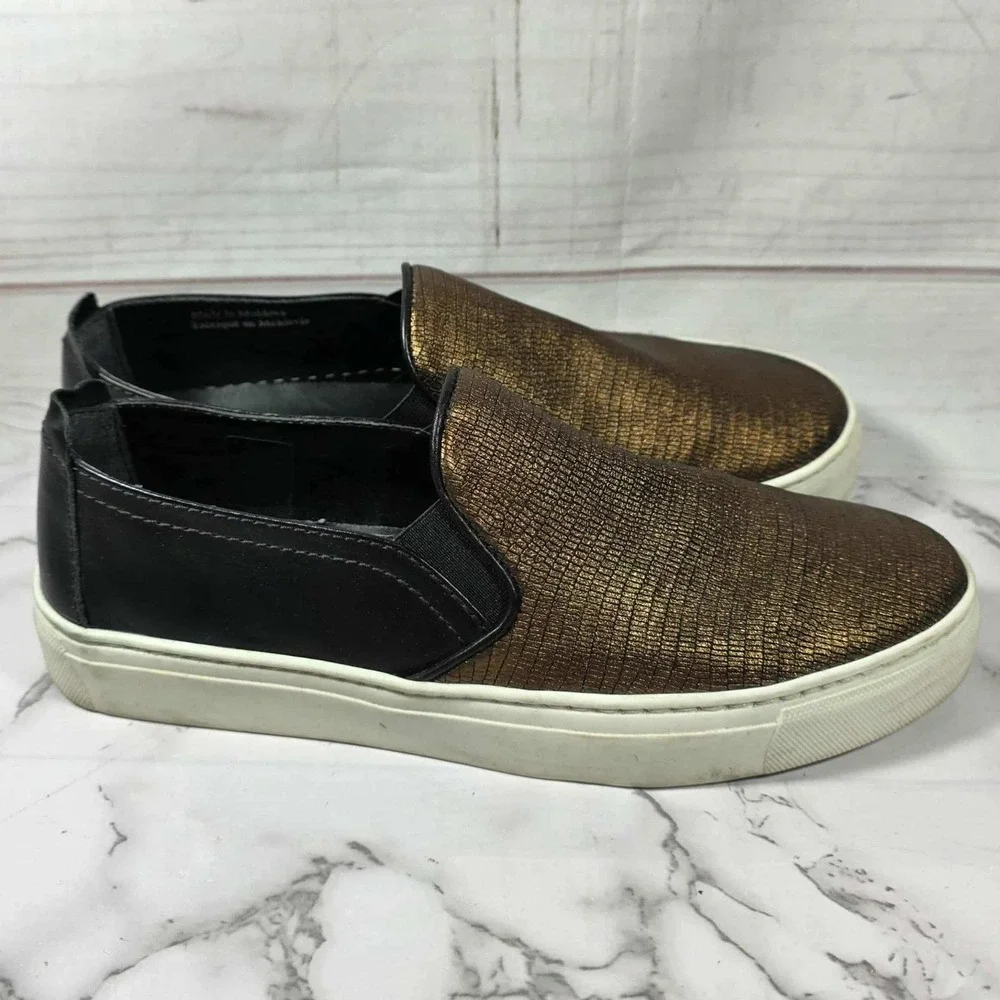 The‎ Flexx Slip On Sneakers Bronze Textured Leather - Womens Size 8 M